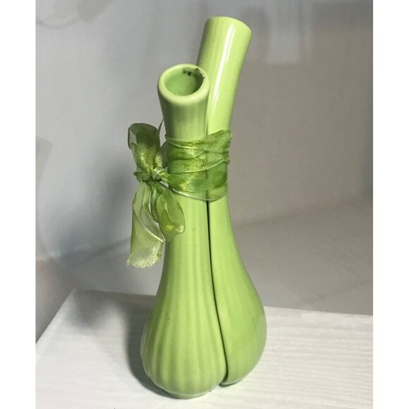 Ganz Double Bud Vase Green Scallion Celery Ceramic Ribbon Kitchy 8" Vintage - Picture 2 of 7